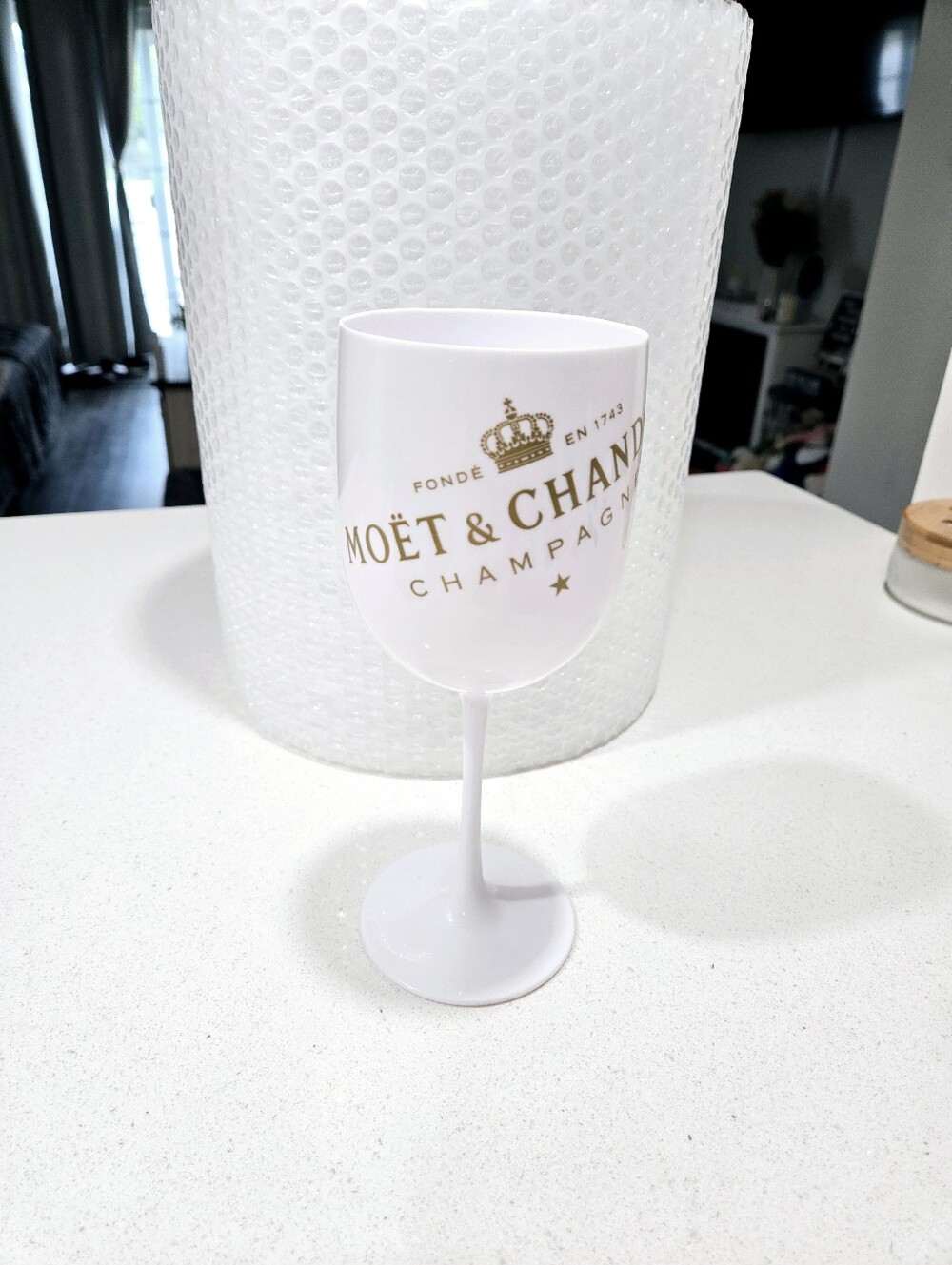NEW Moet & Chandon Champagne Wine Glass